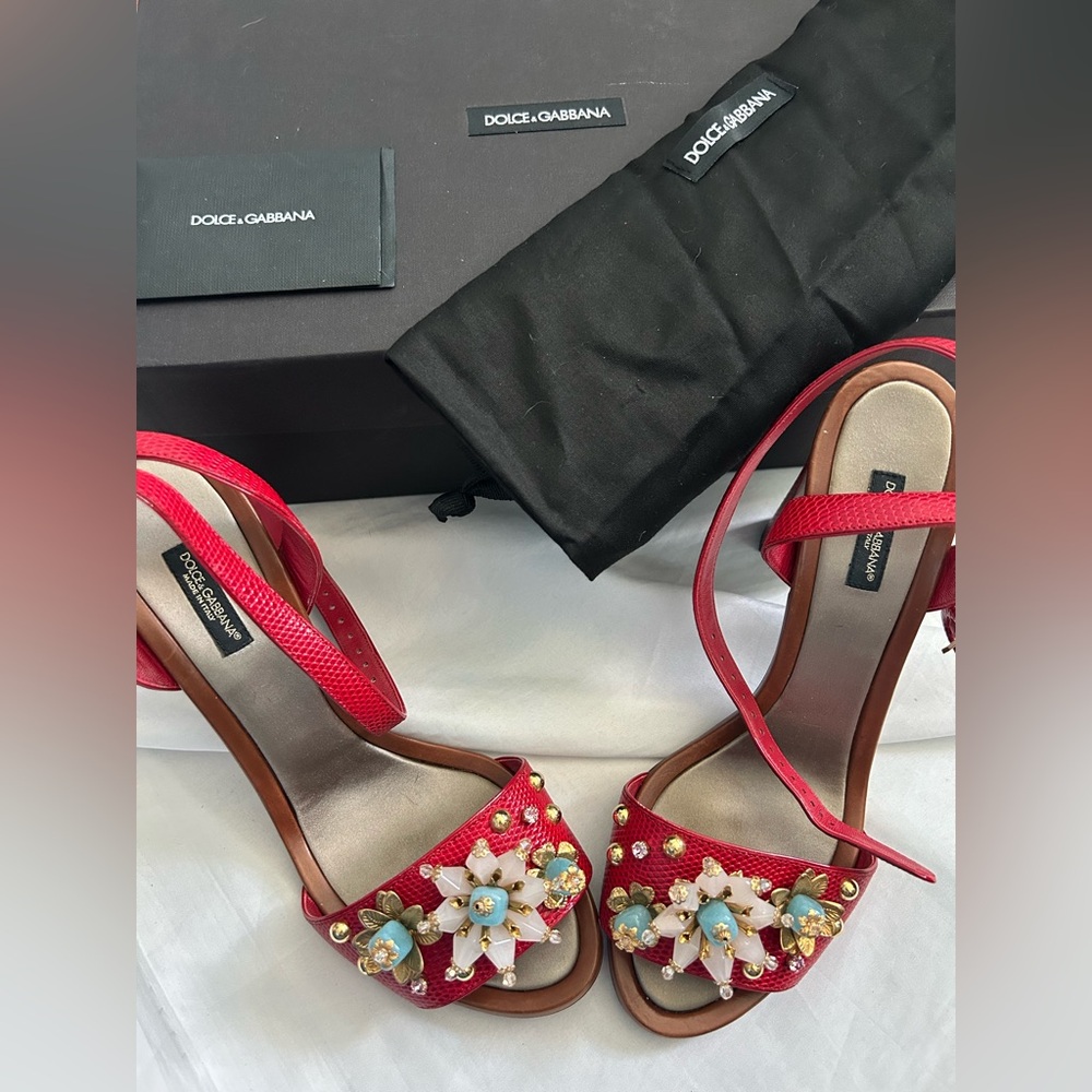 Dolce & Gabbana | leather jeweled sandals - Picture 5 of 11